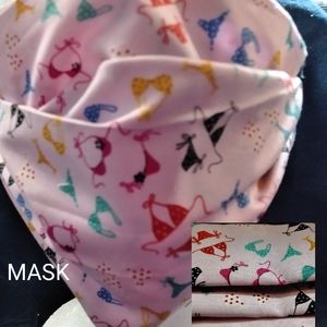 Face mask with filter pocket